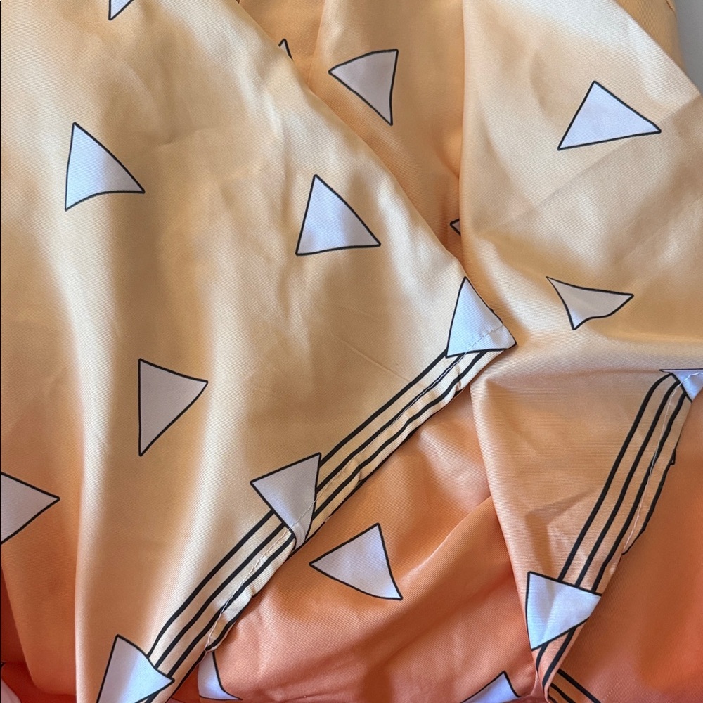 Kids Geometric Patterned Jacket - Picture 2 of 9